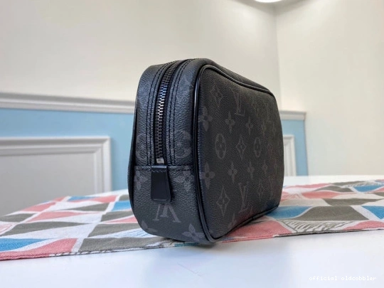 Official oldcobbler PM POUCH TOILETRY LOUIS VUITTON 0707
